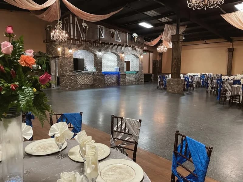 Quinceañera reina package with banquet hall setup and table decorations at La Hacienda